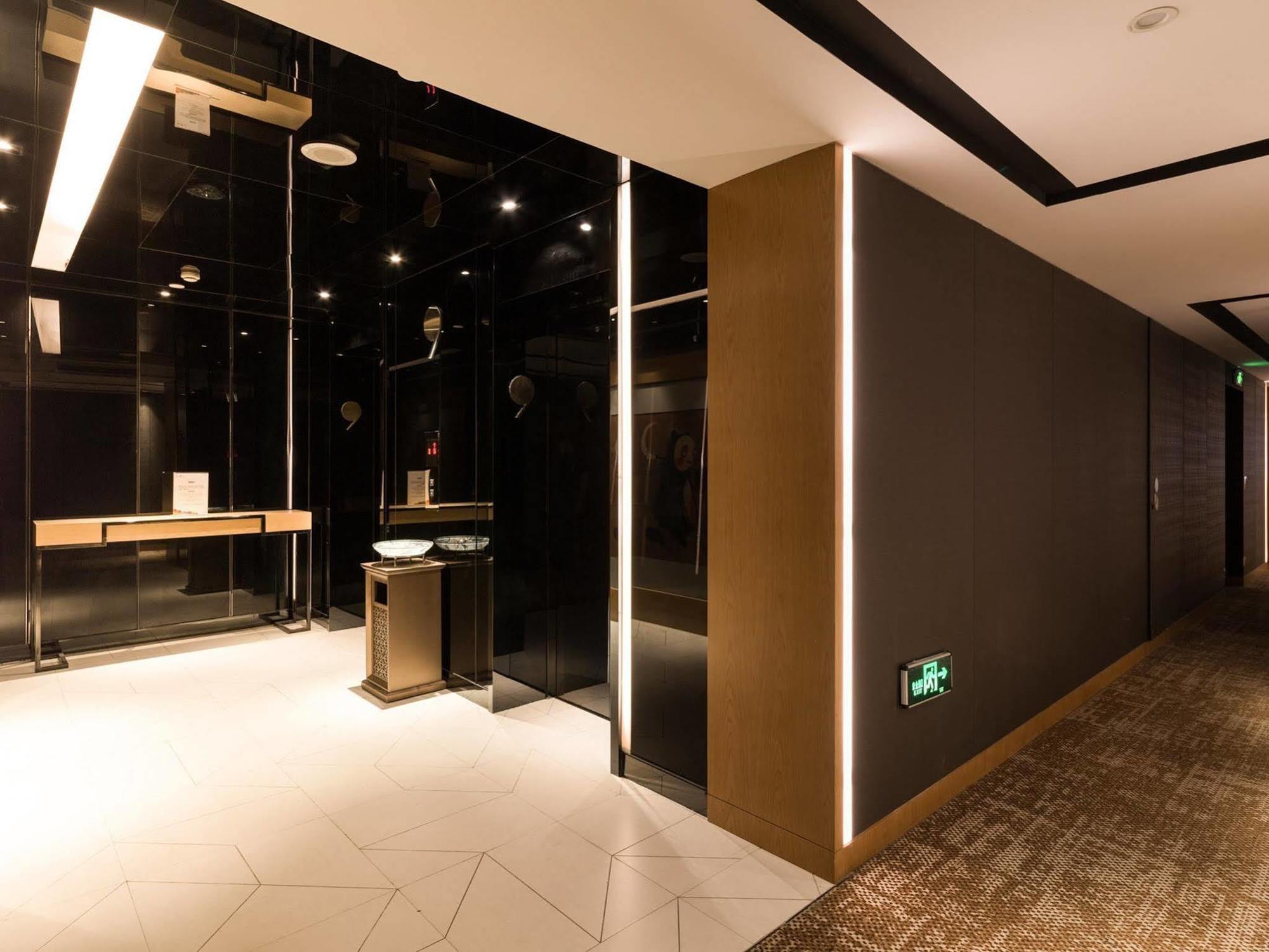 Minimax Hotel Shanghai Songjiang Exteriör bild
