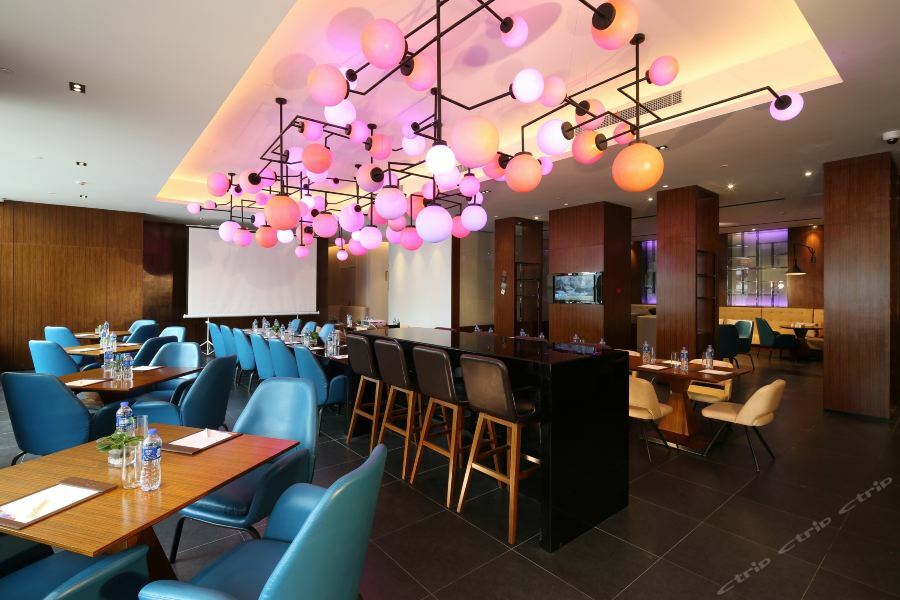Minimax Hotel Shanghai Songjiang Exteriör bild